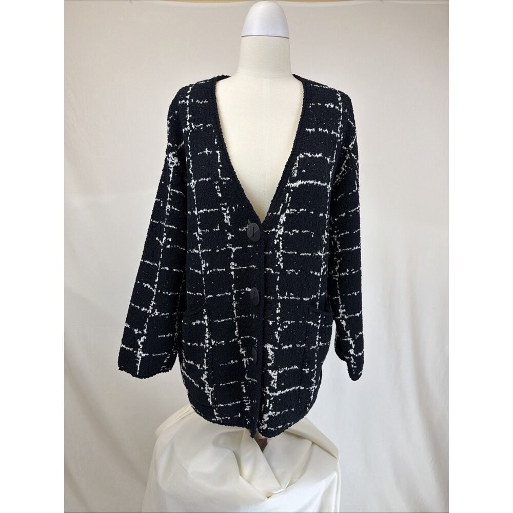 NWT Liv by Habitat Black White Pattern Button Cardigan Sweater SMALL #0679